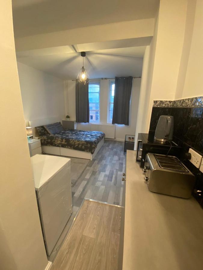 Cosy 1 Bedroom Apartment ロンドン エクステリア 写真
